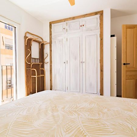 Victoria Boutique Apartment Малага Экстерьер фото