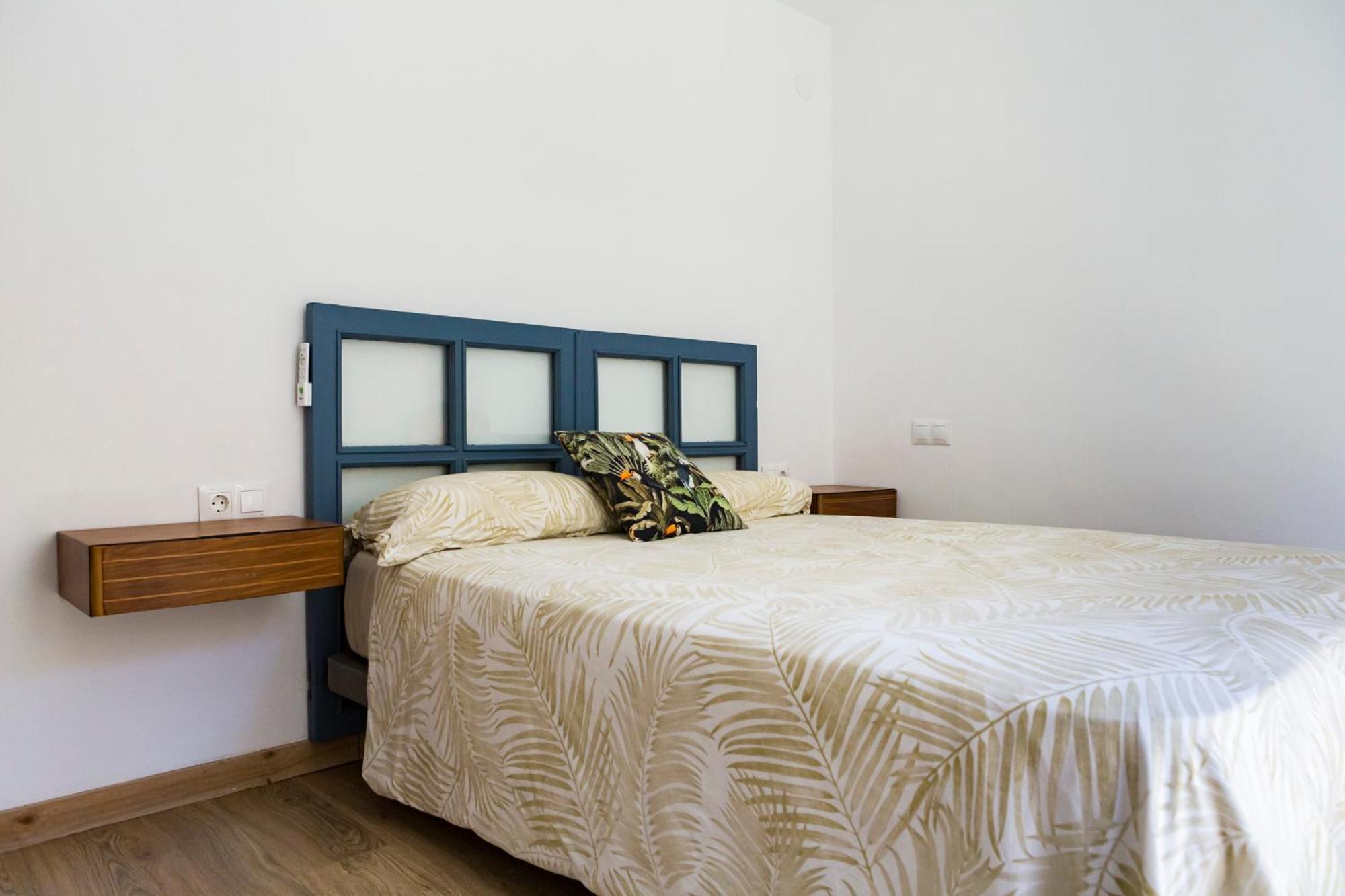Victoria Boutique Apartment Малага Экстерьер фото